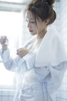 如饥似渴LA.VORACE